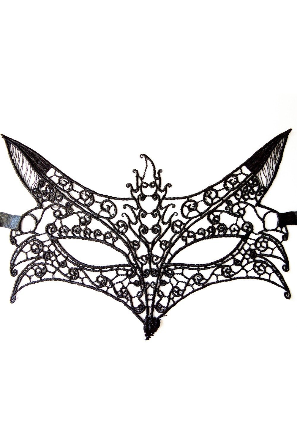 Masque dentelle sexy noir effilé regard de renarde