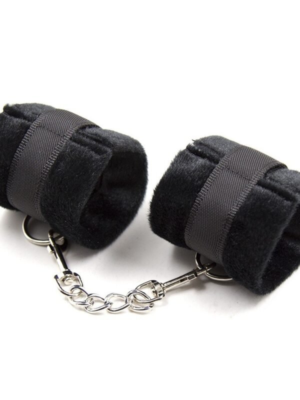 Menottes fourrure noires chaînette amovible