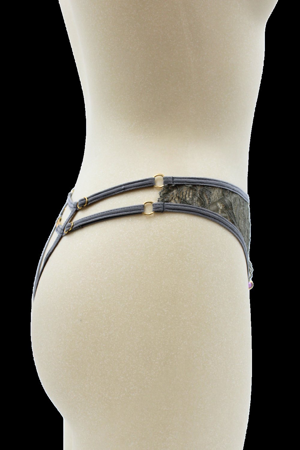 String ouvert sexy gris à chaîne dorée